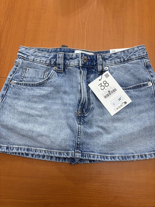 Lot fusta pantalon Denim Stradivarius cu eticheta 62 lei bc