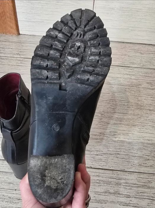 2 perechi ghete dama piele Benvenuti, marime 38