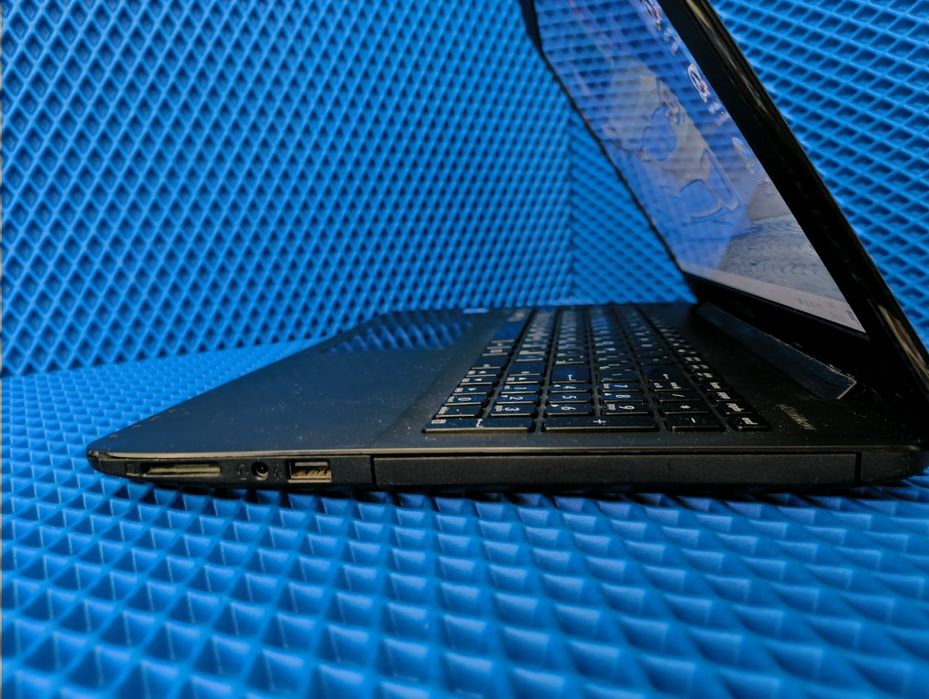 Мощный ASUS X-Series i3 / SSD 220 Gb / FullHD