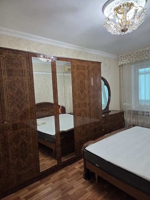 Продам спальный гарнитур /Италия/