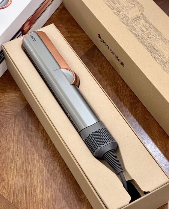 Dyson Airstrait HT01