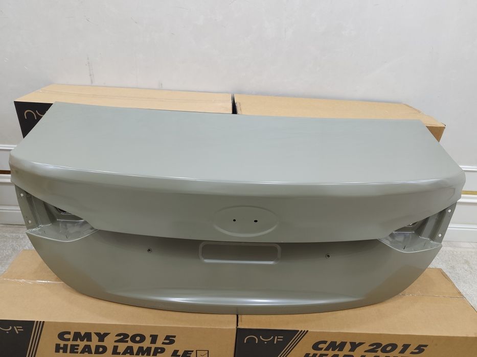 Крышка багажник акцент 2021