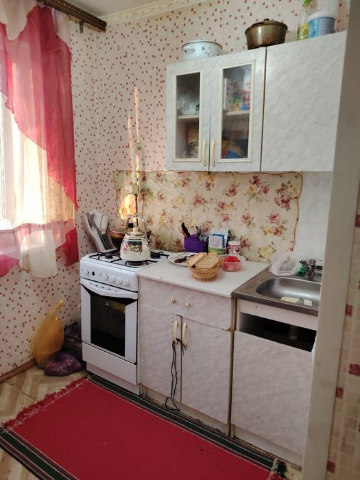 Продам 2 - комнатную квартиру