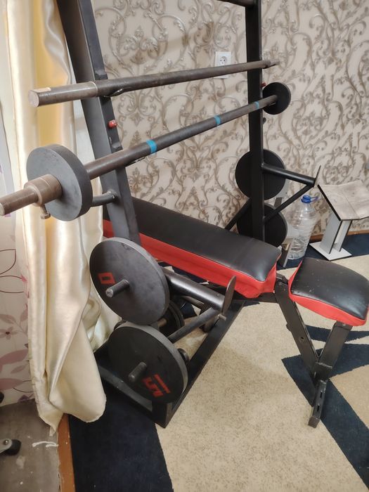 Набор жим лёжа штанга, гантели, блины.