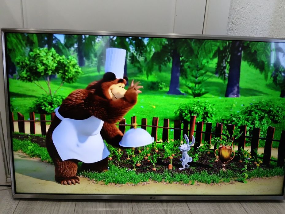Продам телевизор LG 43 4k  smart