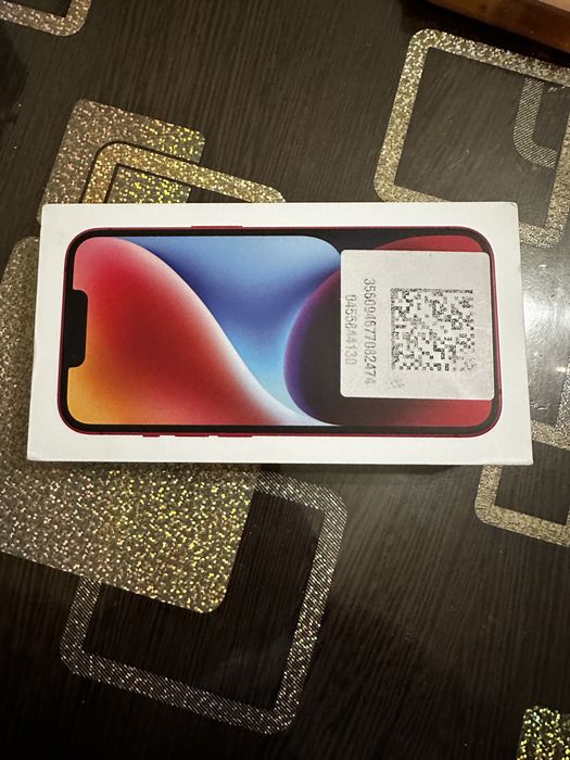 iPhone 14 Product Red stare foarte buna