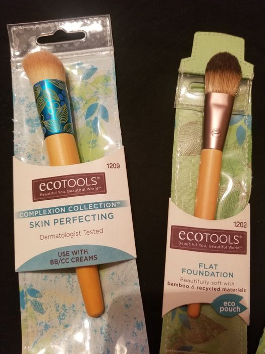 Четки за грим Ecotools и комплект за грим