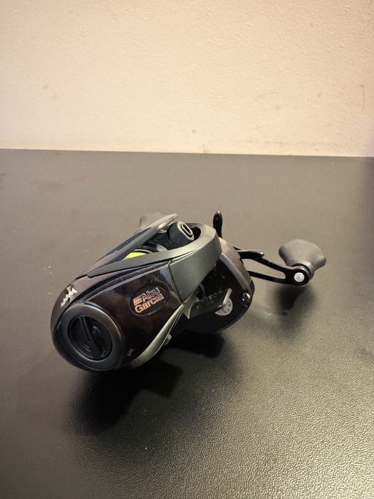 Abu Garcia Spike мултипликатор