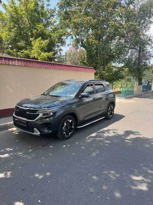 Kia Seltos 2023 Kulrang