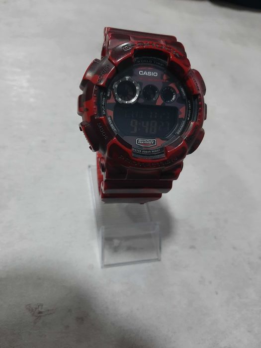 Часовник Casio G-Shock GD-120CM-5ER