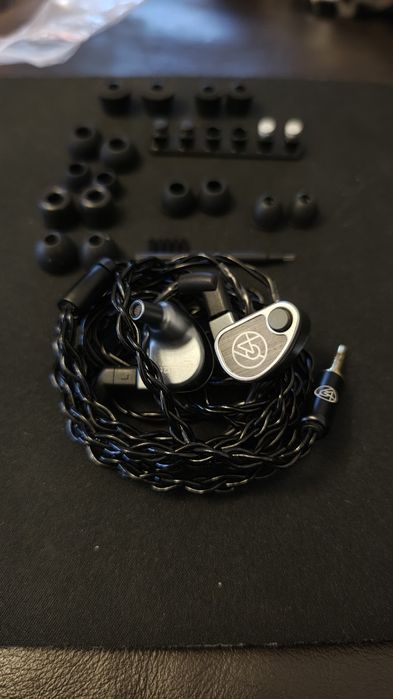 Căști IEM 64 Audio U12T