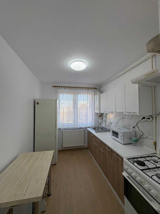 Apartament de inchiriat Câmpia Turzii zona centrala.
