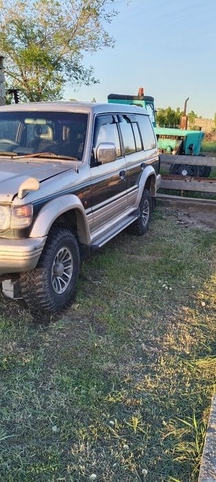 Митсубиси поджеро