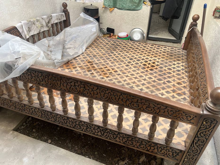 Тапчан ва хонтахта биргаликда