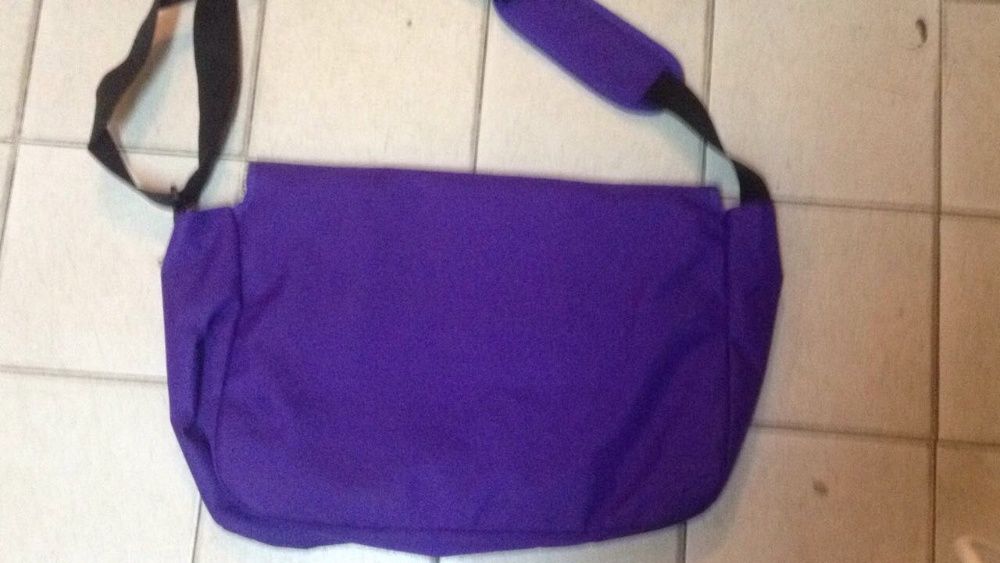 Адидас чанта оригинал унисекс