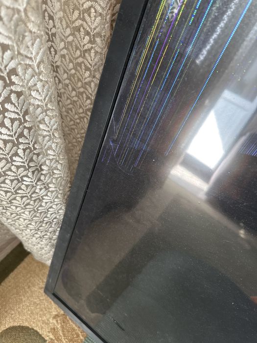 продам на запчасти телевизор