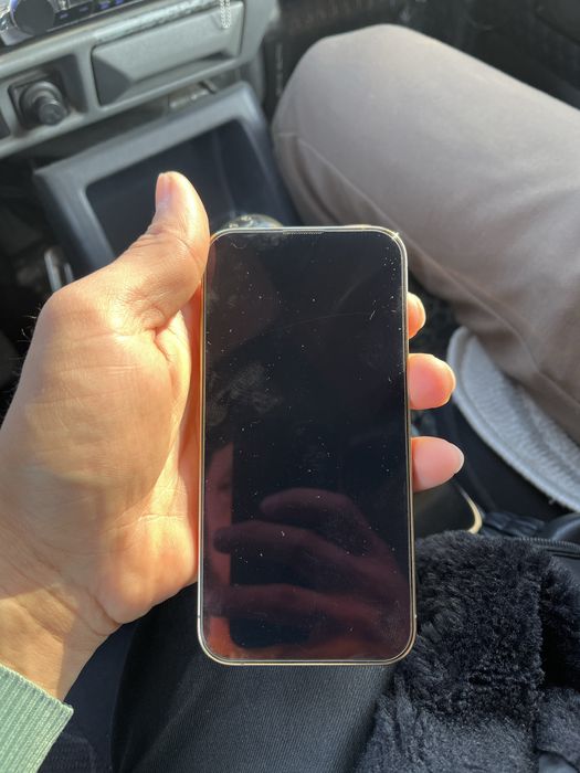 Iphone13pro sroshni sotiladi