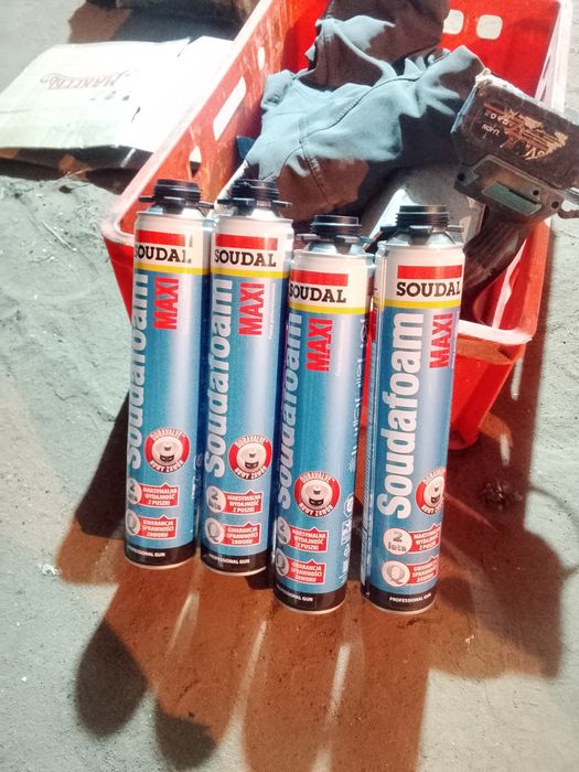 Продам пену монтажная  SAUDAL MAXI 70 ка