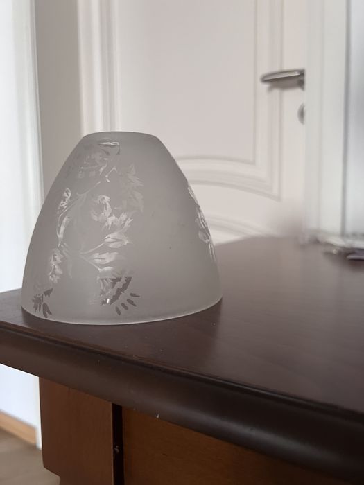 Продам люстру в отличном состоянии