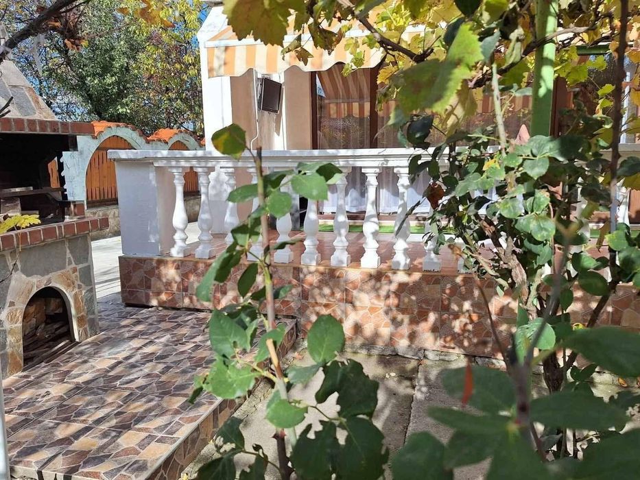 Дава се под наем Етаж от къща в Божурище - 60 кв.м за 749 € - Снимка #15