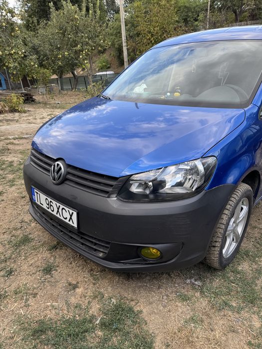 Vând VW Caddy 1.6 TDI 105 CP