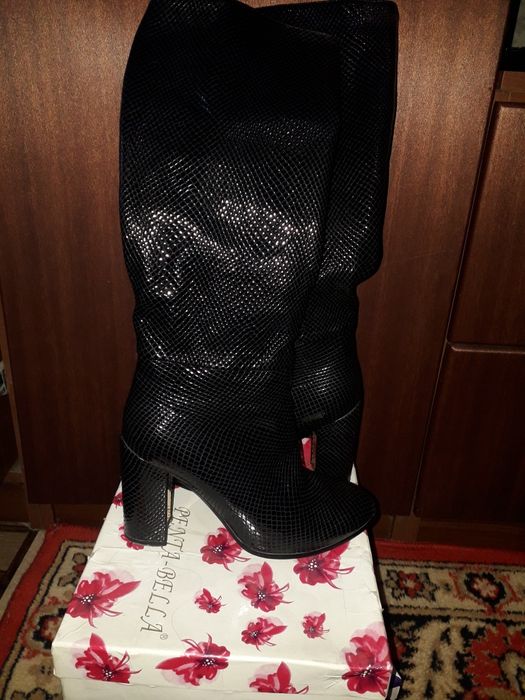 Продам осенние сапоги