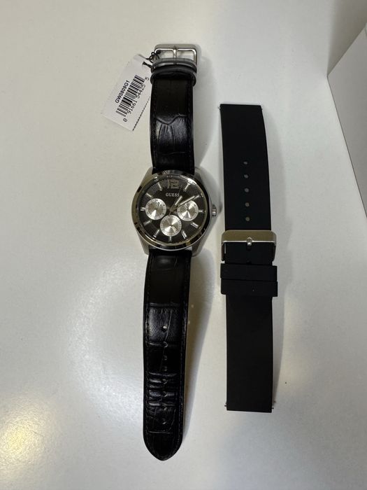 Нов мъжки аналогов кварцов часовник Guess GW0809G1