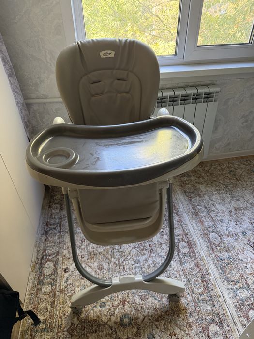 Продам стульчик для кормления