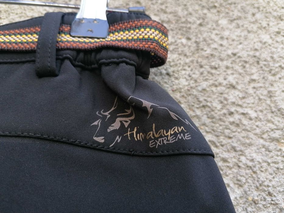 Продавам нов дамски зимен софт шел панталон ветроустойчив Black Yak