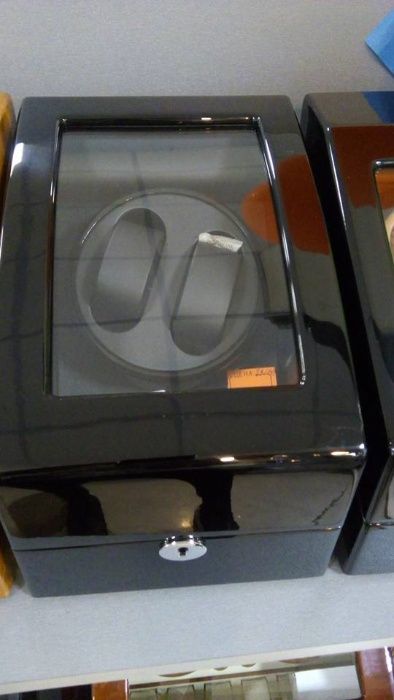 Шкатулки для подзавода часов