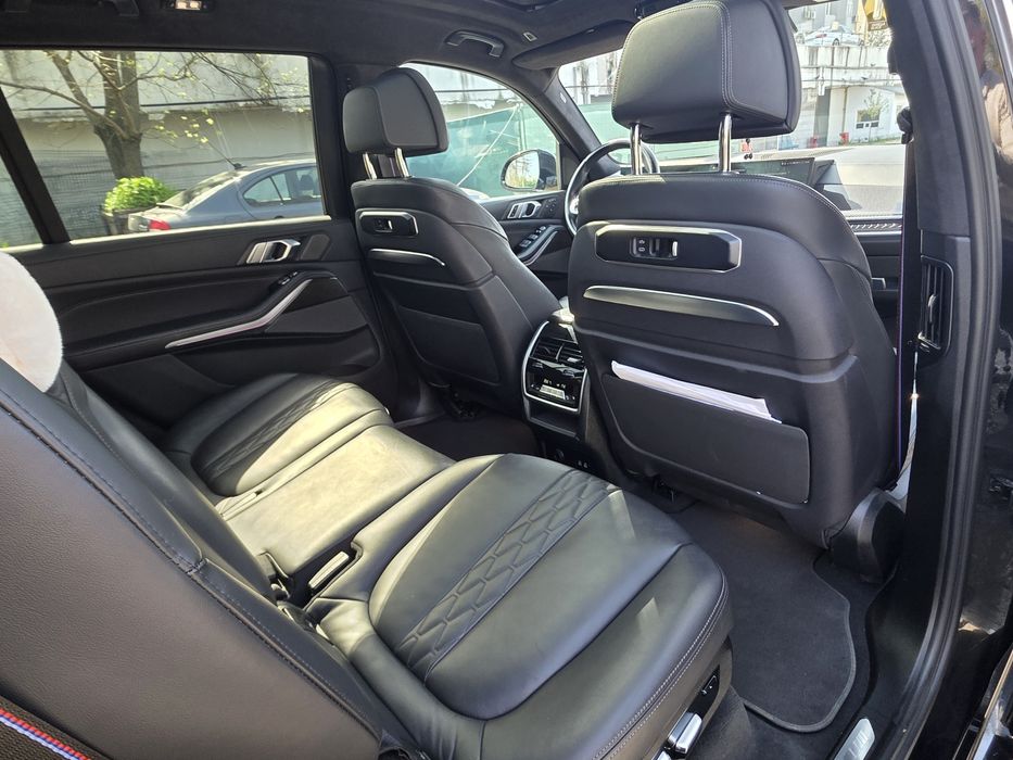 BMW X7 2023 400d MILD HIBRID
