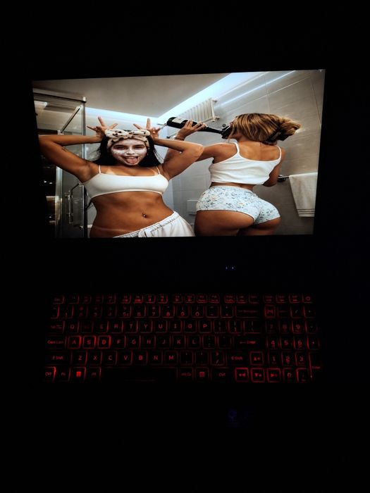 vând laptop gaming acer nitro 5 AN-51-57