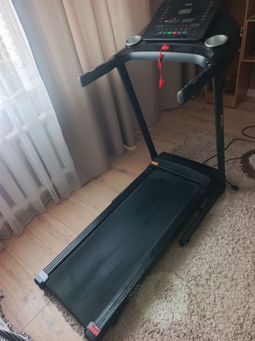 Продам беговую дорожку