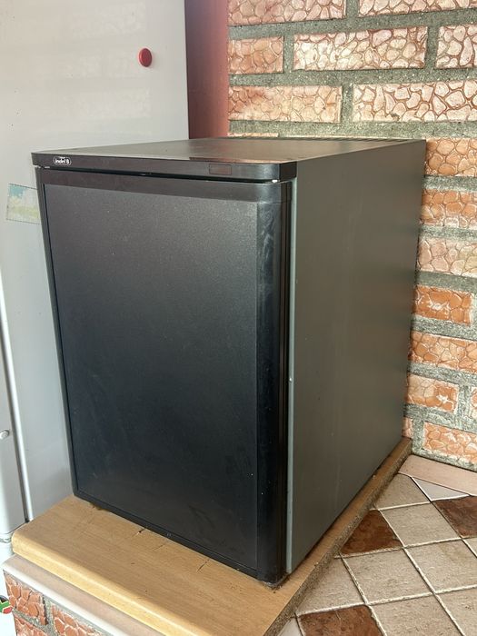 Frigider mic de vanzare