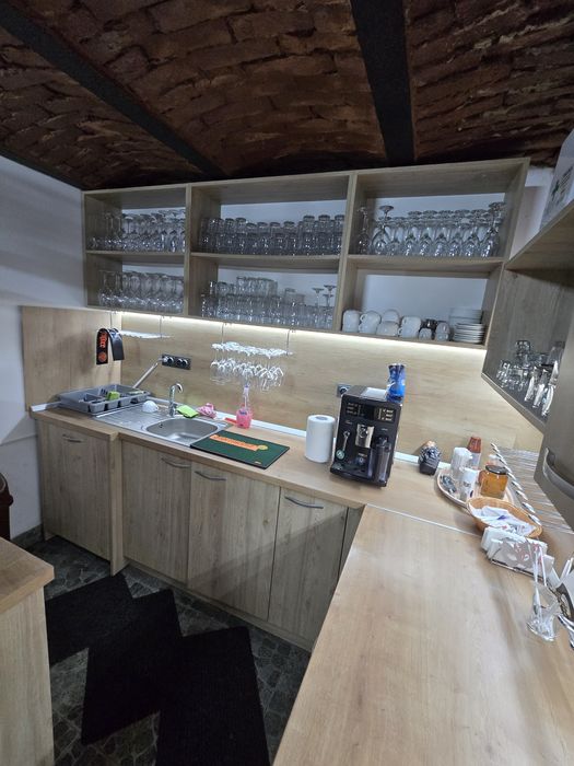 Se inchiriaza afacere la cheie Crama Party Privat