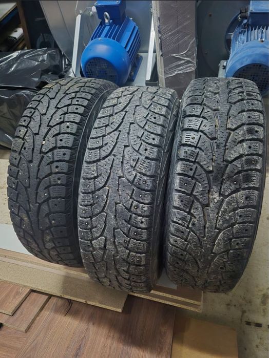 Шины Hankook 215/70 R16 (зимние)