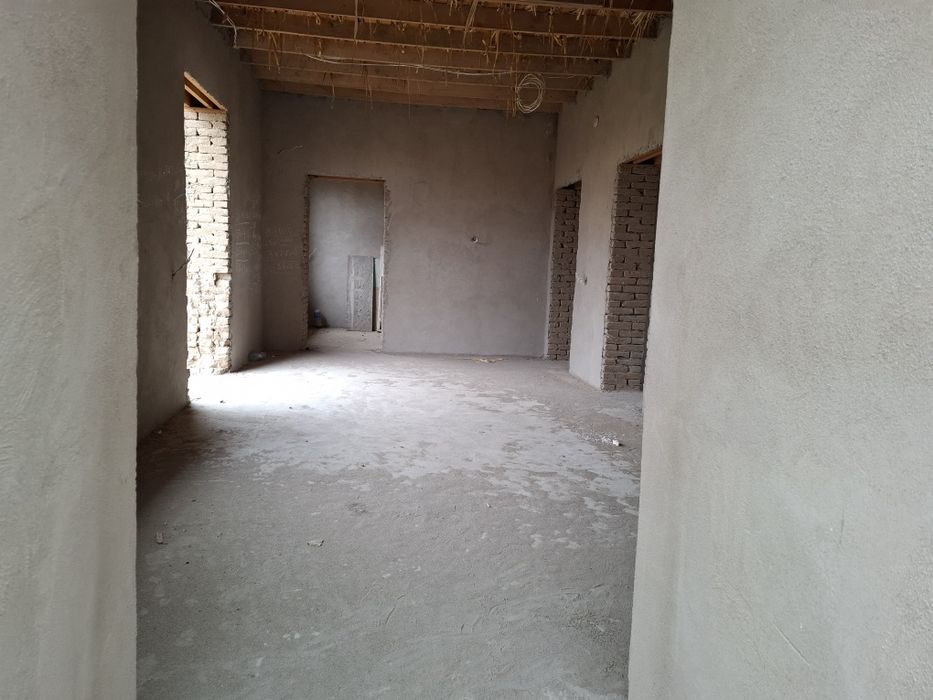 Срочно 4 сотихли ер 3 хона ва 1 катта фоеси билан сот