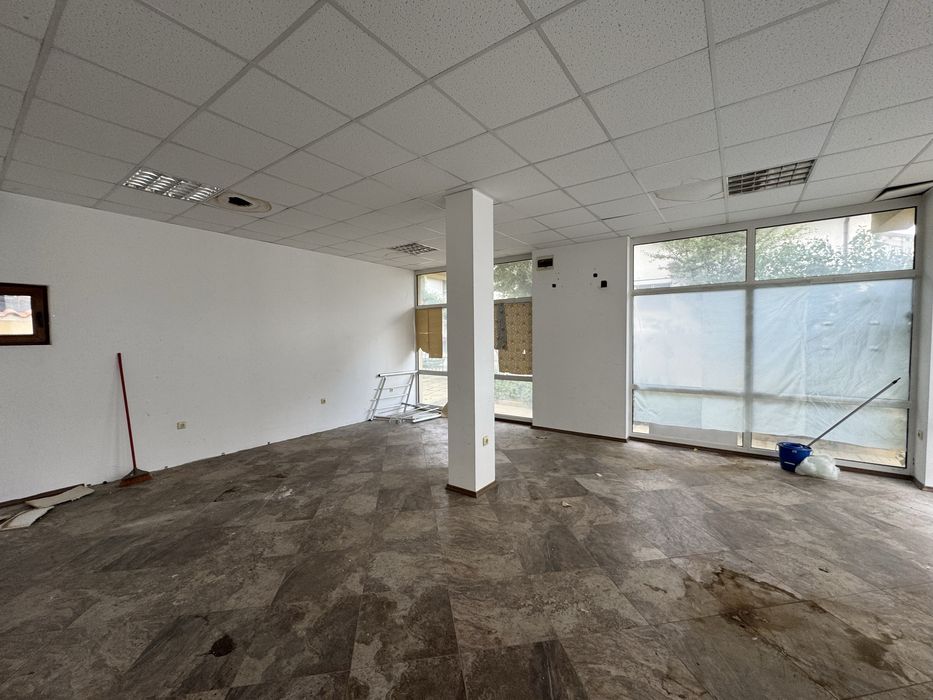 Продава търговско помещение в гр. Казанлък