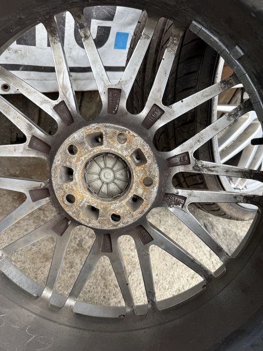 20 5х120 джанти с гуми