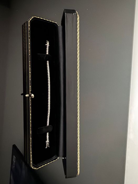 Тенис гривна с диаманти