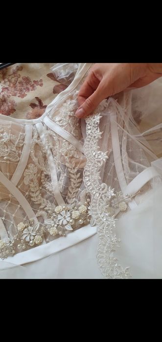 Свадебное платье с салона Ivory