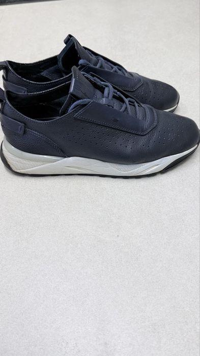 Кожаные кроссовки Santoni италия