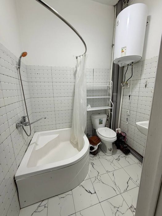 Сергели  янги массив квартира ижарага берилади 
 Лифт, тўлиқ мебел, ис