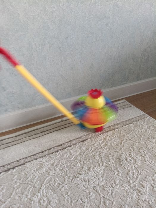 Игрушки , каталки, пирамида