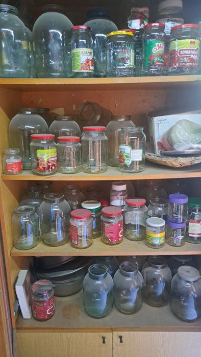 Продам банки разные.