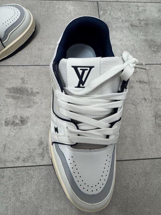 Adidasi Louis Vuitton