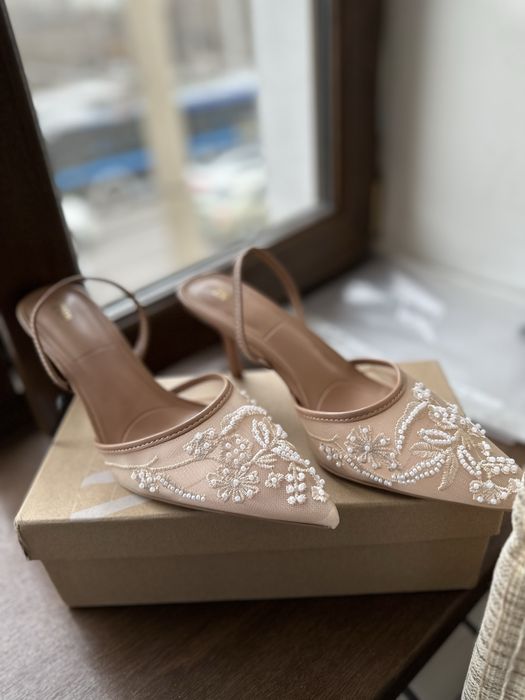Новые туфли Zara