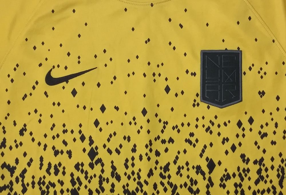 Nike DRI-FIT Neymar JR Tee оригинална тениска ръст 158-170см Найк спорт фланелка Неймар