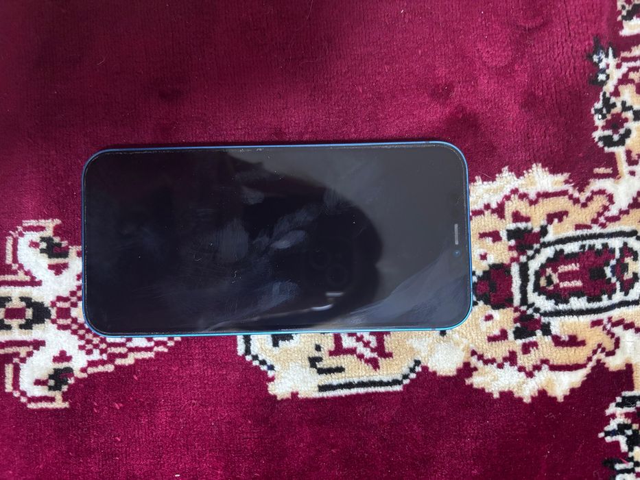 Продам айфон 12 в нормальном состояниии