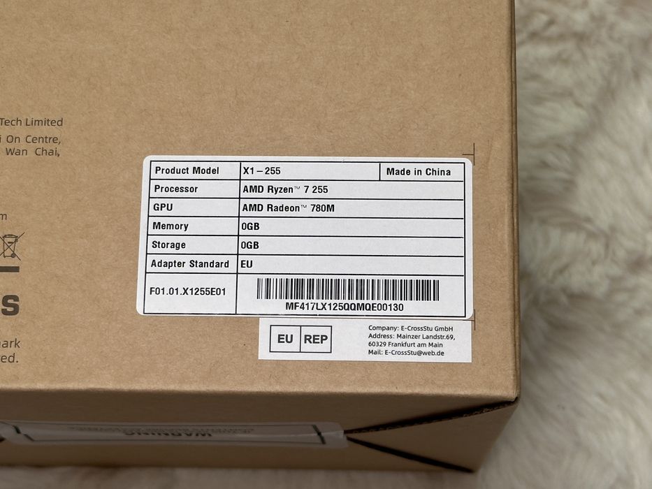 Mini PC-uri Minisforum UM890 Pro, X1 255